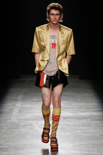 Look 50